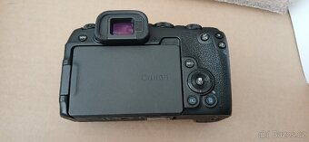 Canon EOS RP - 5