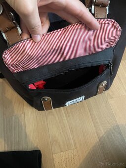 Batoh Herschel Little America 18l - 5