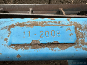 nesený kompaktor záběr 4metry - 5