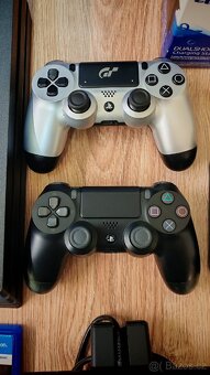 PlayStation 4 Pro 1TB - 5