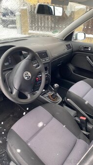 Golf 4 1.6 fsi ND - 5