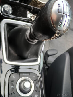 ESPACE grand 2.0Ci zakoupený v ČR 4/2015 , servis v Renaultu - 5