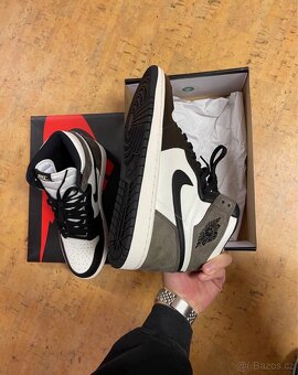 Jordan 1 High Dark Mocha 43 - 5
