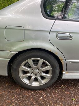 Subaru Legacy 2.5i - 5