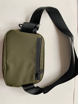 Lehoučká promyšlená kabelka taška crossbody ledvinka Ododos - 5