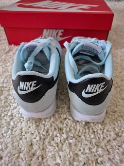 Nové dámské tenisky Nike cortez, velikost 39 - 5