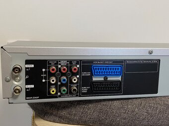 Kvalitní combo VHS a DVD přehrávač PHILIPS DVP3100V - 5