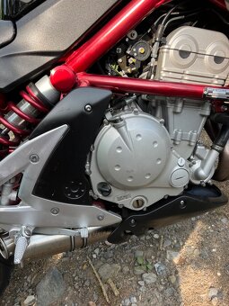 Kawasaki ER-6n - 5