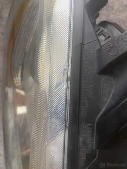 Ford Focus mk2 2007 originál pravé přední světlo - 5