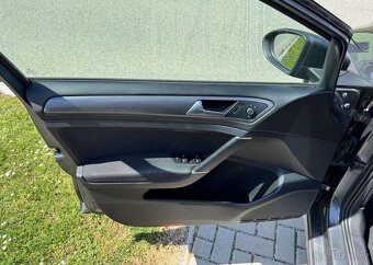 Volkswagen Golf 2,0 TDI DSG COMBI nafta automat 110 kw - 5