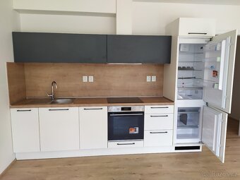 Pronájem nového bytu 1+kk s balkonem, ca 48 m 2,  LBC - 5