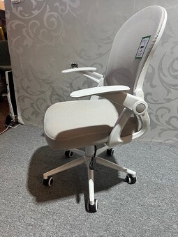 Kolečkové kancelářské křeslo - NOVÉ - 5