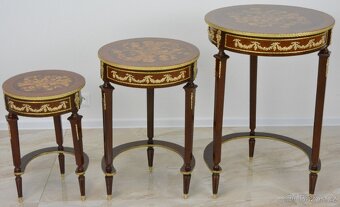 Zámecké intarzované stolečky - set - 5