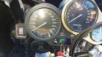 Yamaha Fazer 600 - 5