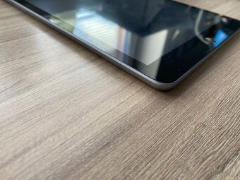 iPad 6 generace, 128GB - 5
