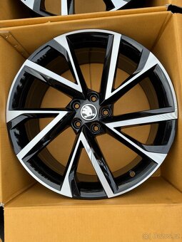 ORIGINÁL Alu Škoda VEGA R20, 5x112 - ZÁNOVNÍ - 5