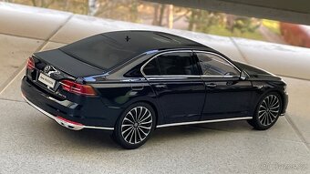 Volkswagen Phideon Paudi 1:18 - 5