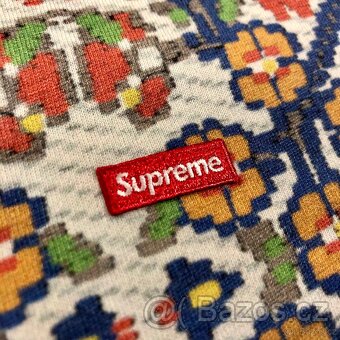 Supreme Small Box Tee (SS23) Tapestry - 5