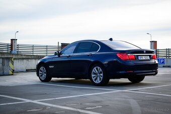 BMW 750i xDrive, 4.4 V8 Biturbo, 300kW, 2011 - 5