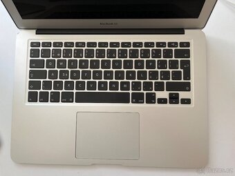 MacBook Air 2017, 128 GB - 5