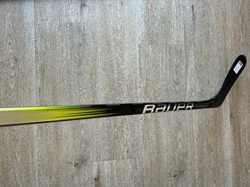 Hokejka Bauer HYP2LITE, levá, P92, flex 70, 77 a 87 - 5