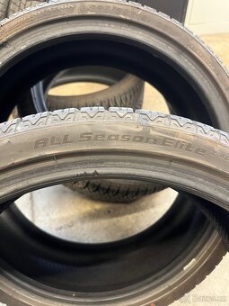 225/35 R19 Goodride - 5