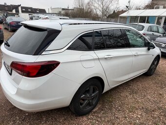 Opel Astra SPORTS TOURER plus - 5