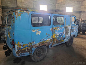 UAZ 452 - 5