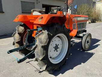 Traktor Kubota L2002 - 5