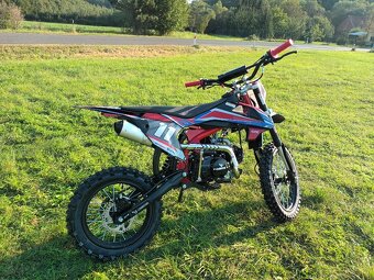 Pitbike Shark E-start 125ccm 17x14 červená - 5