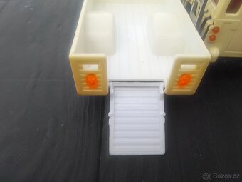 Staré Hračky Puch a Land rover - 5