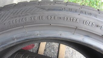 Letní pneu 245/40/18 Barum - 5