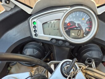 Triumph Tiger 1050 - 5