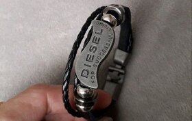 Diesel pánský kožený náramek značkový 21,5 černý - 5