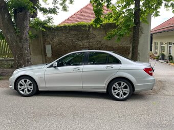 Mercedes Benz W204 180 CGI - 5