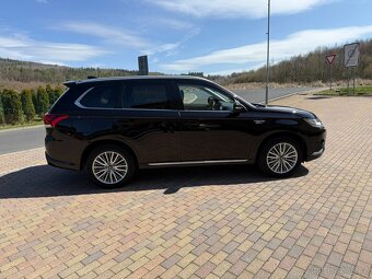 MITSUBISHI OUTLANDER 2.4 PHEV 165kW 4x4-2021-56.599KM- - 5