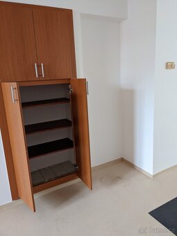 Pronájem komerčních / kancelářských prostor - 5