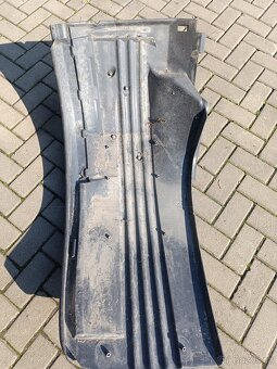 Scania R460 pravý blatník mírně poškozeny - 5