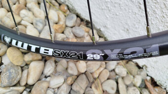 Zapletená kola WTB 29" + Novatec - 5