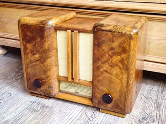 Staré rádio Titan 936 - 5