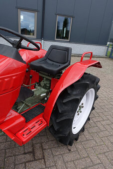 Traktor Yanmar YM1610 4wd - 5