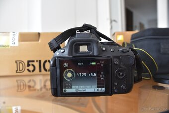 Nikon D5100 + Sigma 17-70mm f/2,8-4 - 5