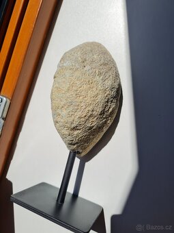 Achát na stojanku - 5