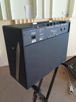Fender Tone Master FR-12 Kytarový reprobox - 5