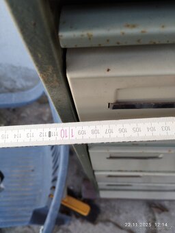 Velká plechová skříň s šuplaty, kartotéka - 5