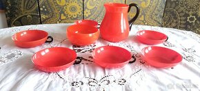 Červené potěšení - kov i staré luxusní sklo - 5