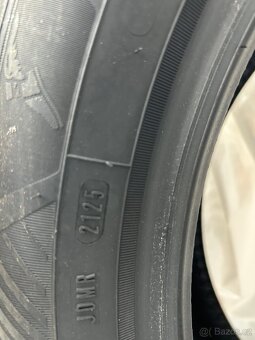 Letní pneu Godyear 215/55r17 - 5