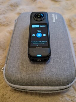Insta360 X5 Essentials bundle+ příslušenství - 5