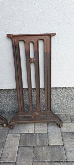 Nohy šicího stroje. - 5