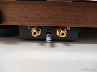 Gramofon PROJECT - CARBON - 5